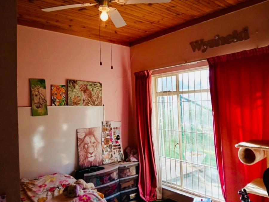 5 Bedroom Property for Sale in Fichardt Park Free State